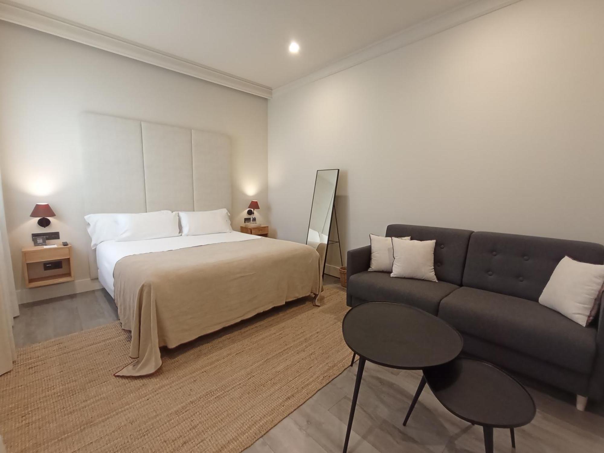 Uma Suites Parada Del Marques Sevilha Exterior foto