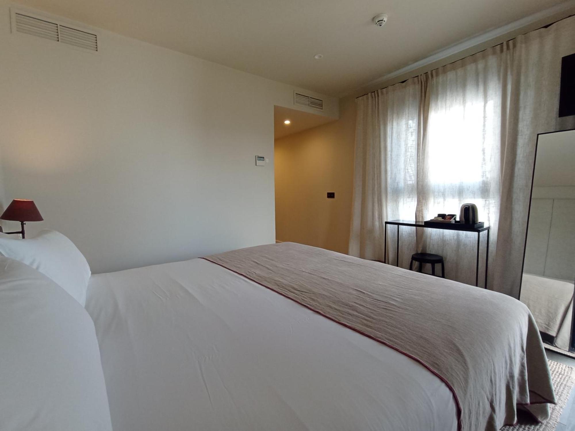 Uma Suites Parada Del Marques Sevilha Exterior foto